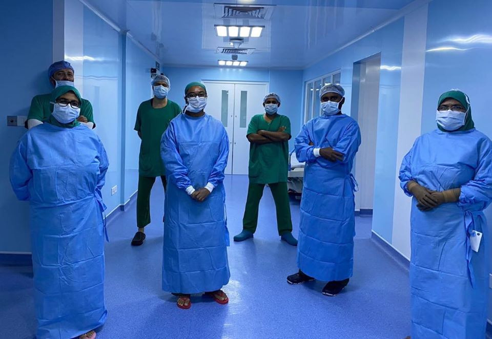 ގިނަ އަދަދެއްގެ ޑޮކްޓަރުންނާއި ނަރުހުން ހޯދަނީ