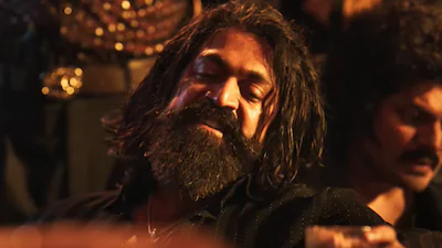 ޓޮކްސިކް އަކީ ހަމައެކަނި ގޭންގްސްޓަރ ފިލްމެއް ނޫން؛ ނަފްސާނީ ގިނަ ކަންތައްތަކެއް ފިލްމުން ފެނިގެންދާނެ: ޔަޝް