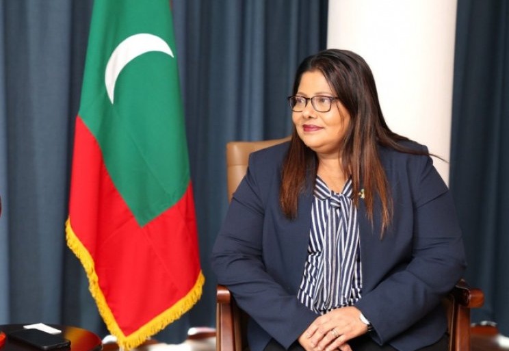 ސިނގިރޭޓު އަގުހެޔޮކުރަން ހުށަހެޅި ސަބަބު ހެލްތު މިނިސްޓަރަކަށް ނޭނގުނު