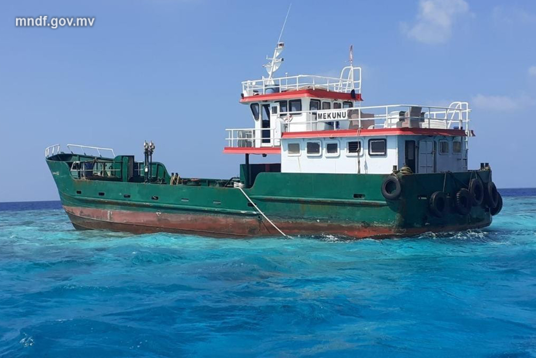 ތެޔޮ ބާޖެއް ފަރަކަށް އަރައިފި