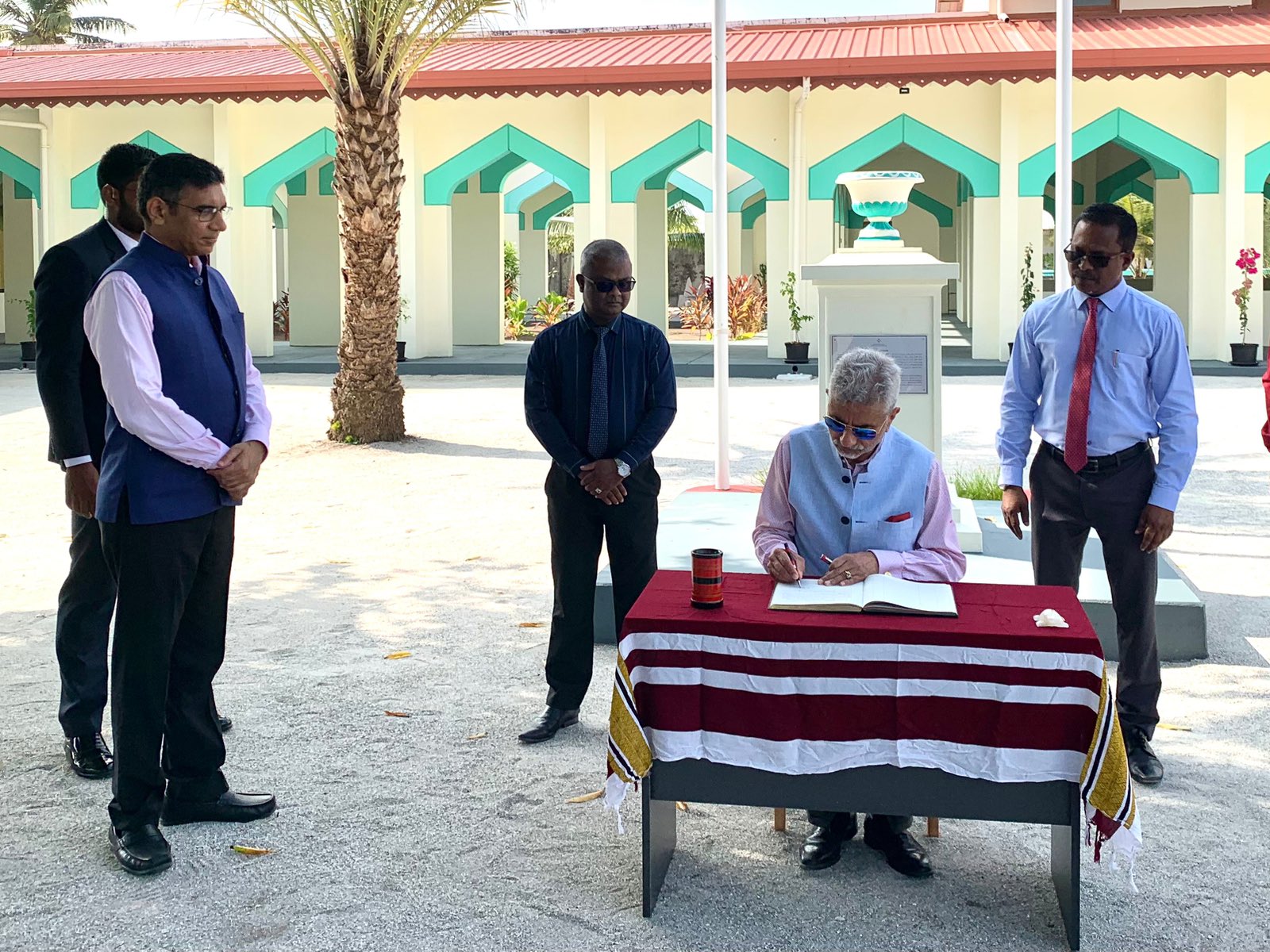 ބޮޑުތަކުރުފާނުގެ ހިތްވަރުން ރަމްޒުކޮށްދެނީ ތަރައްގީއަށް ދެވޭ އަހައްމިއްޔަތު: ޖައިޝަންކަރު