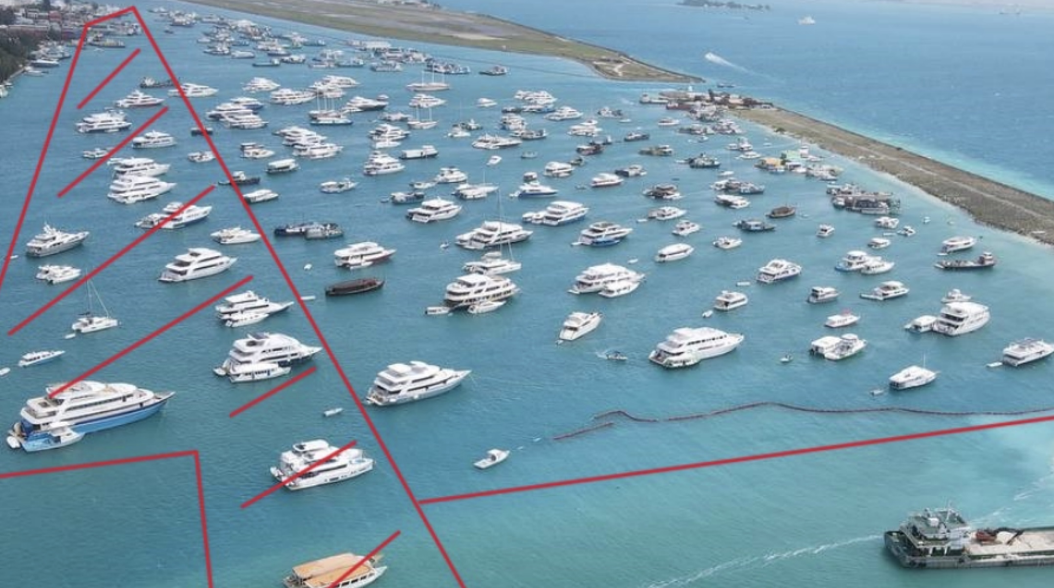 ހުޅުމާލޭގެ ހިއްކާ ސަރަހައްދުގެ ބައެއްގައި އަޅާފައިހުރި ސަފާރީތައް ނަގަން އަންގައިފި