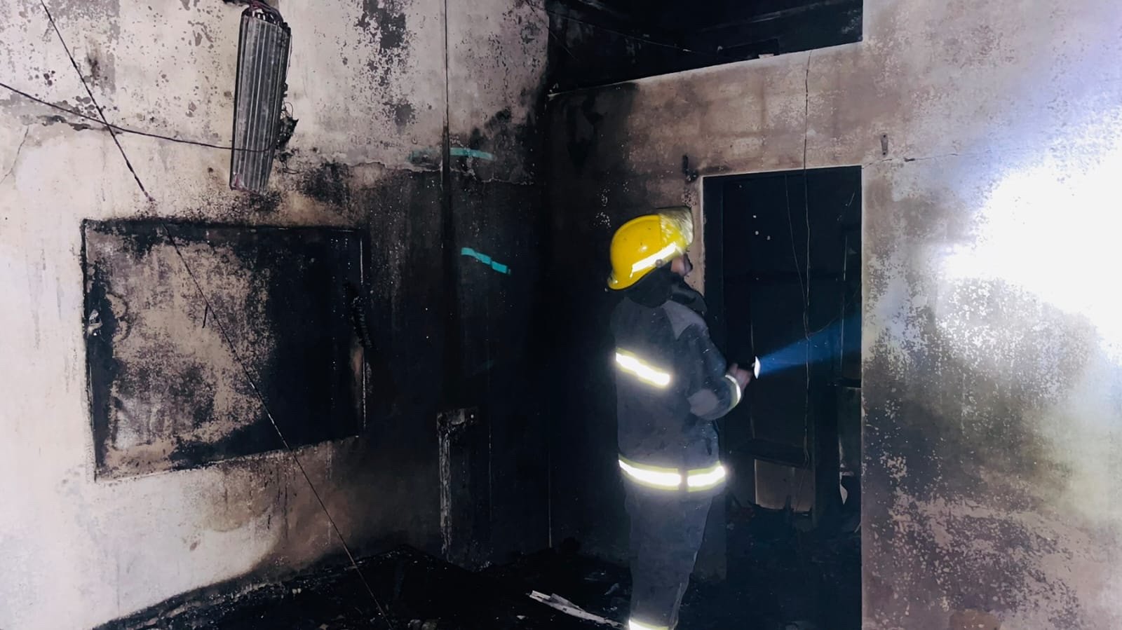 ފޭދޫގައި ގެއެއްގައި ހިނގި އަލިފާނުގެ ހާދިސާއެއްގައި ބޮޑެތި ގެއްލުންތަކެއް