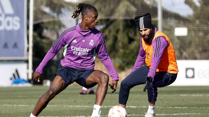 ބެންޒިމާ އަދި ކަމަވިންގާއަށް ޖިރޯނާ މެޗުގައި ނުކުޅެވޭނެ