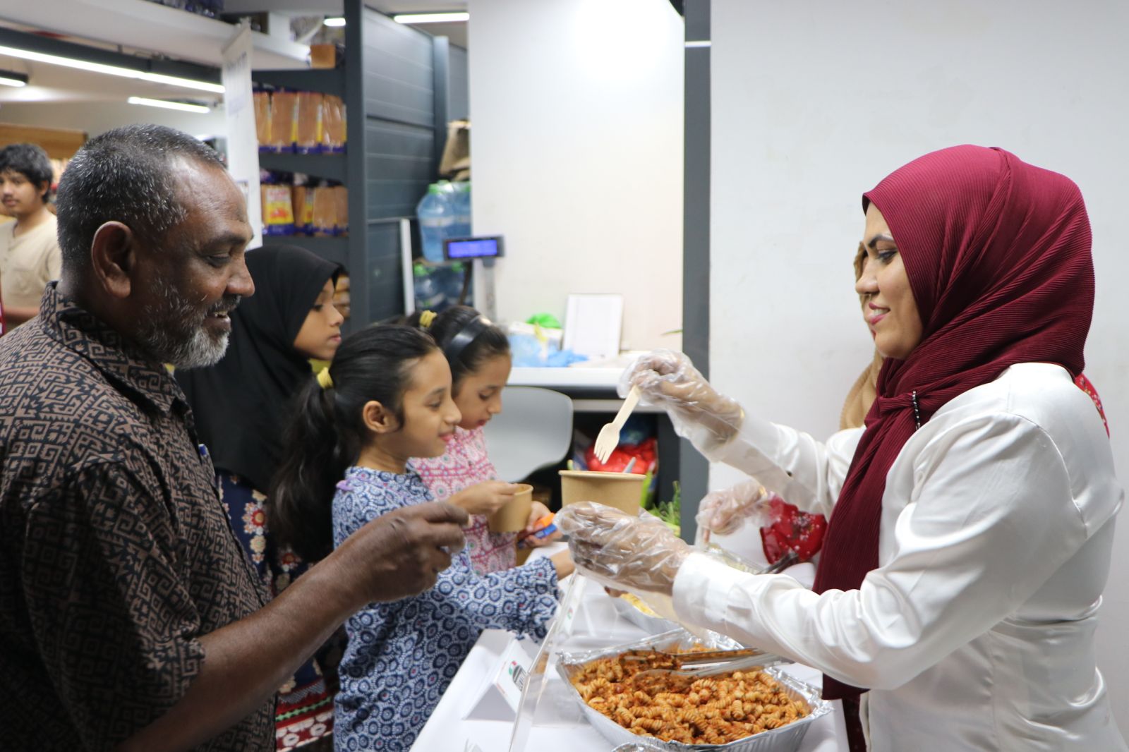 މަޝްހޫރު އޮޓިމާ ބްރޭންޑުގެ ޕާސްތާ ރަހަ ދައްކާލަން ވިލާމާޓުން ކުރިއަށް ގެންދިޔަ ހަރަކާތަށް ބޮޑު ތަރުހީބެއް