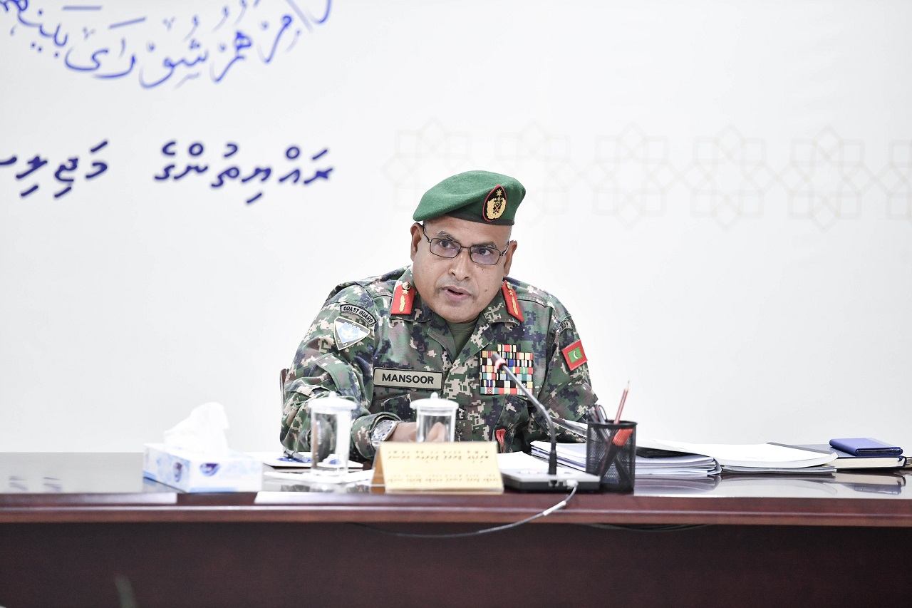 މަޖިލީހުގެ އިންކުއަރީއަށް ޖެނެރަލް ޒަކަރިއްޔާ މަންސޫރު ހާޒިރުކޮށްފި