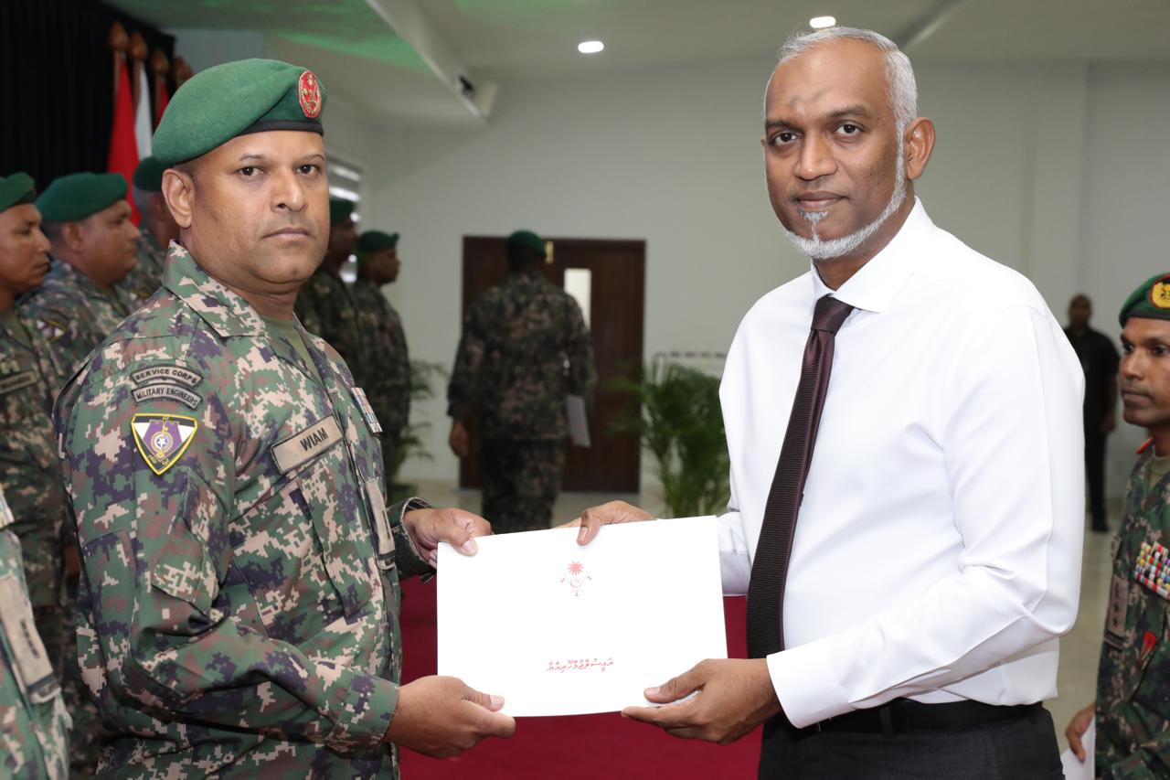 ދިވެހި ރައްޔިތުންނަށްޓަކައި ސިފައިންގެ ހިތުގައި އޮންނަ ލޯބި އޮރެންޖު ހިޔާގެ މަސައްކަތުން ފެނިއްޖެ: ރައީސް