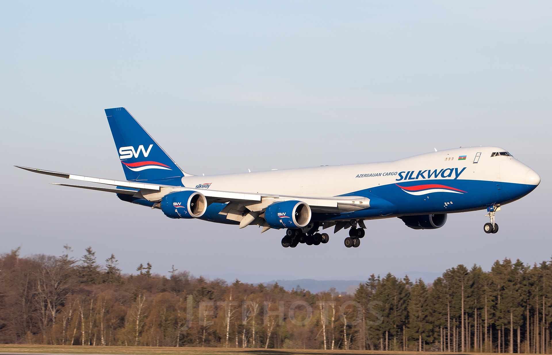 އިޓަލީގެ އަސްކަރީ ޖެޓުތަކަށްފަހު ބޮއިންގ 747ގެ ފުލައިޓެއް މިރޭ ވީއައިއޭއަށް!