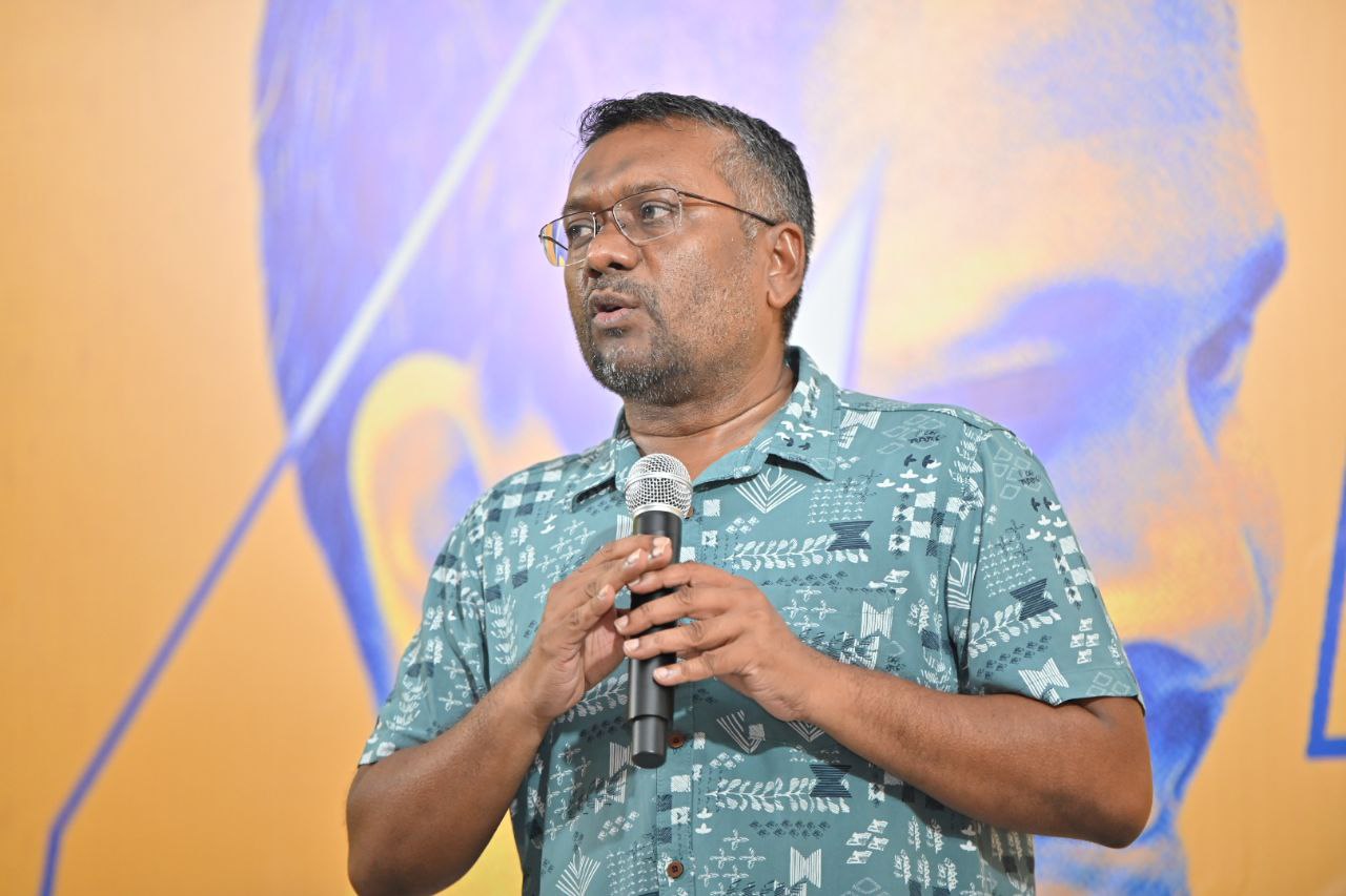 ރައީސް މުޢިއްޒުގެ ސަރުކާރު އޮތީ ވަރަށް ދެރަވަރު ހާލަތެެއްގައި: ފައްޔާޒު