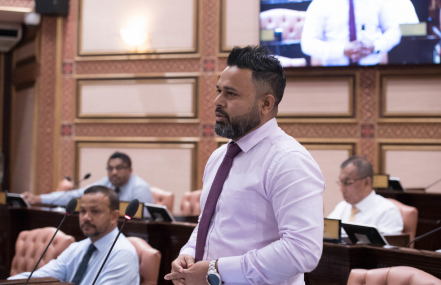 ފްރަންޓްލައިނަށް ދޭންބުނި އެލަވަންސް އަވަސް ކުރަން ގޮވާލައި ހުށަހެޅި މައްސަލަ ބޭރުކޮށްލައިފި