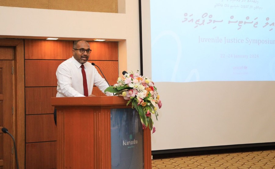 ކުށުގެ ވެއްޓަށް ހުށަހެޅޭ ކުޑަކުދިން ސަލާމަތް ކުރަން ގާނޫނުތައް އިސްލާހުކުރުން ލަސްކަމުން މިނިސްޓަރުގެ ކަންބޮޑުވުން