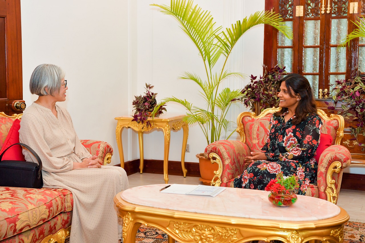 ޖަޕާން ސަފީރު މެޑަމް ފަޒްނާގެ އަރިހަށް އިޙްތިރާމުގެ ޒިޔާރަތެއް ކުރައްވައިފި