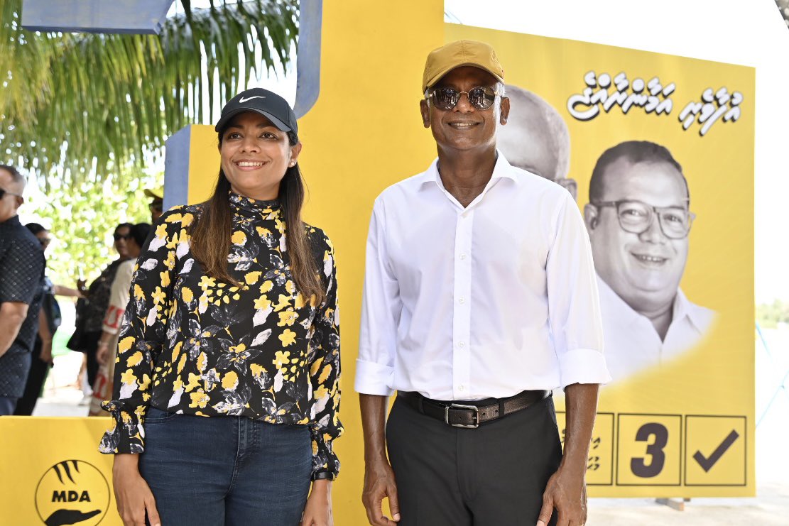މީދޫގެ ތަރައްޤީގެ އެންމެ ބޮޑު ޙިއްސާދާރަކީ ރައީސް އިބޫ: ރޮޒައިނާ