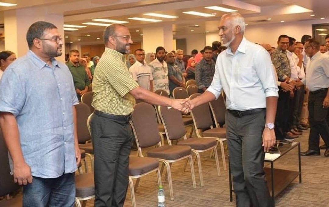 ޑރ. މުޢިއްޒުފަދަ ޢިލްމީ ބޭފުޅެއްގެ ވެރިކަން ދެކިލަން ބޭނުން: ޑރ. ޝަހީމް