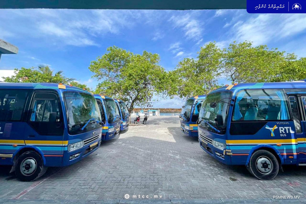 ފުވައްމުލަކާއި ލ. އަތޮޅަށް މިނީ ބަސް ގެންގޮސްފި