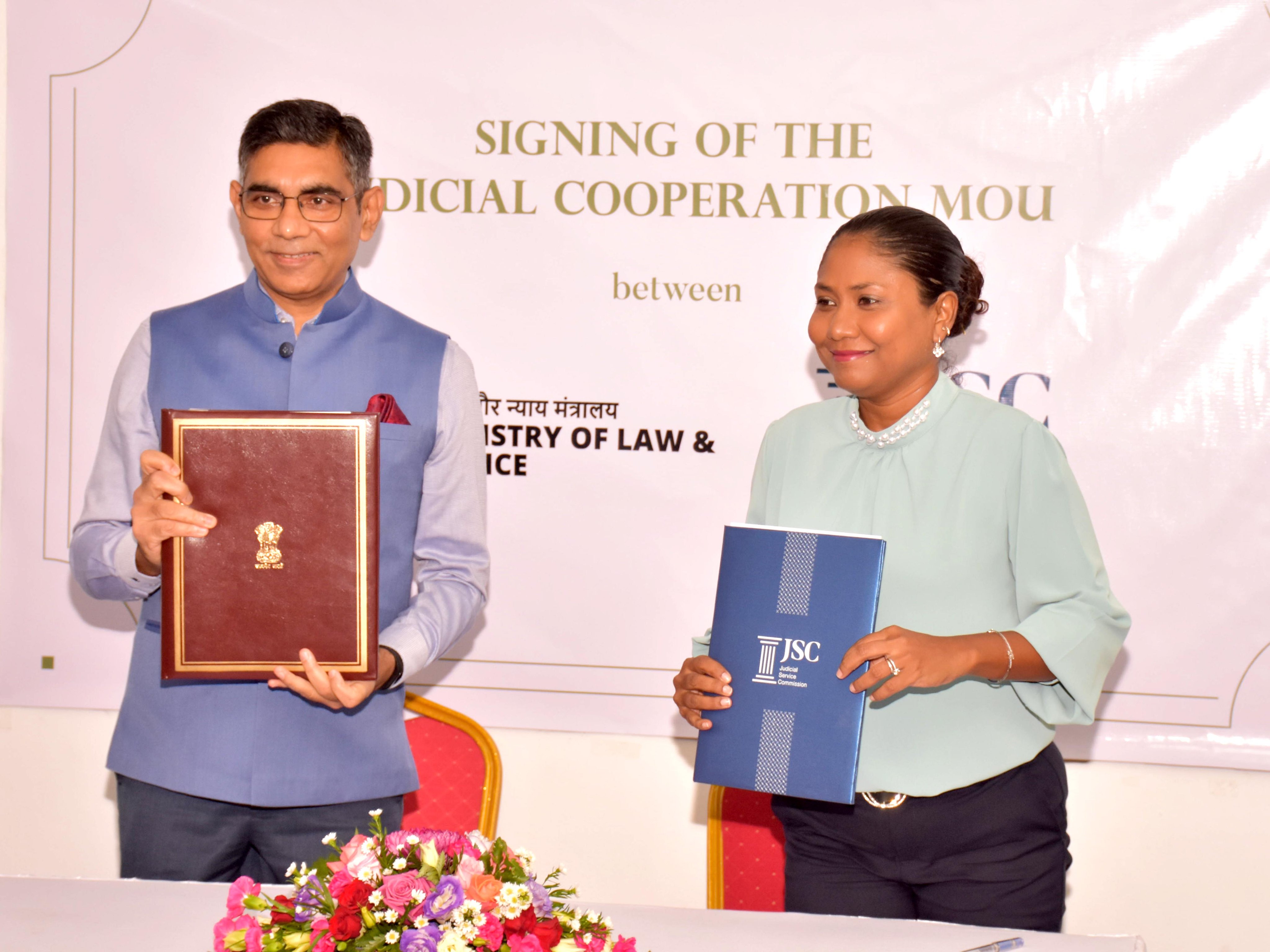 ޝަރުޢީ ދާއިރާގެ ކުރިއެރުވުމަށް އިންޑިޔާގެ ޖަސްޓިސް މިނިސްޓްރީއާއެކު އެމްއޯޔޫއެއް