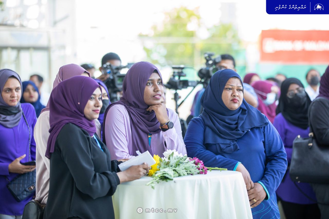 އެމްޓީސީސީން ހިންގާ ބަސް ޑްރައިވަރުން ތަމްރީން ޕްރޮގްރާމް އިފްތިތާޙުކޮށްފި