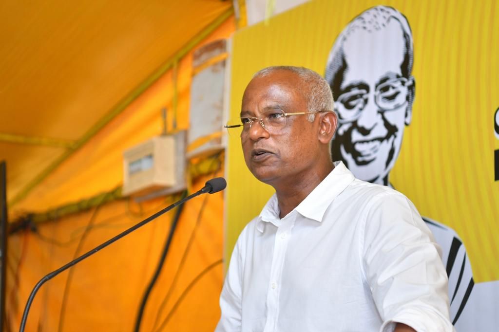 ރައްޔިތުން ބޭނުންވާ ތަރައްގީގެ ކުރިއެރުން ގެނެސްދެވޭނީ މިސަރުކާރު ދެމިއޮވެގެން: ރައީސް