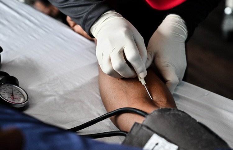 ތެލެސީމިއާ ކުދިންނަށް އާ ކްލިނިކެއް