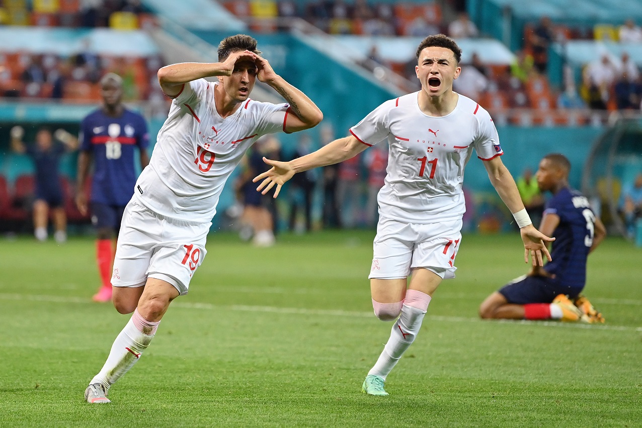 ޔޫރޯ 2020: ދުނިޔޭގެ ޗެމްޕިއަން ކަޓުވާލުމަށްފަހު ސްވިޒަރލޭންޑް ކުއާޓަރ ފައިނަލަށް