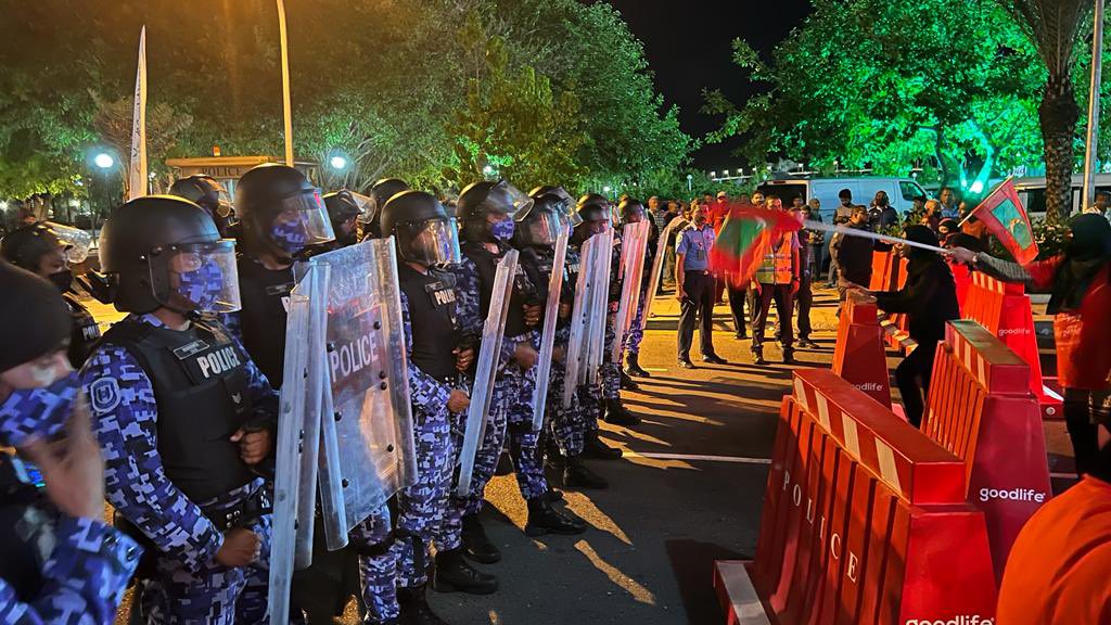 ޔޯގާ ދުވަހުގެ ހައްޔަރީން މިނިވަން ކުރަން ގޮވާލާ ބޭއްވި މުޒާހަރާއިން ބަޔަކު ހައްޔަރުކޮށްފި