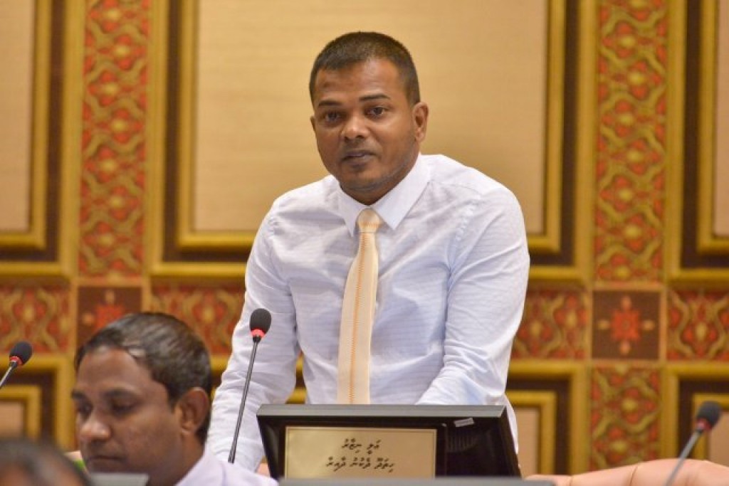 އައްޑޫގެ ތަރައްގީއަށް 400 މިލިއަން ޑޮލަރު ހޯއްދަވައިފި