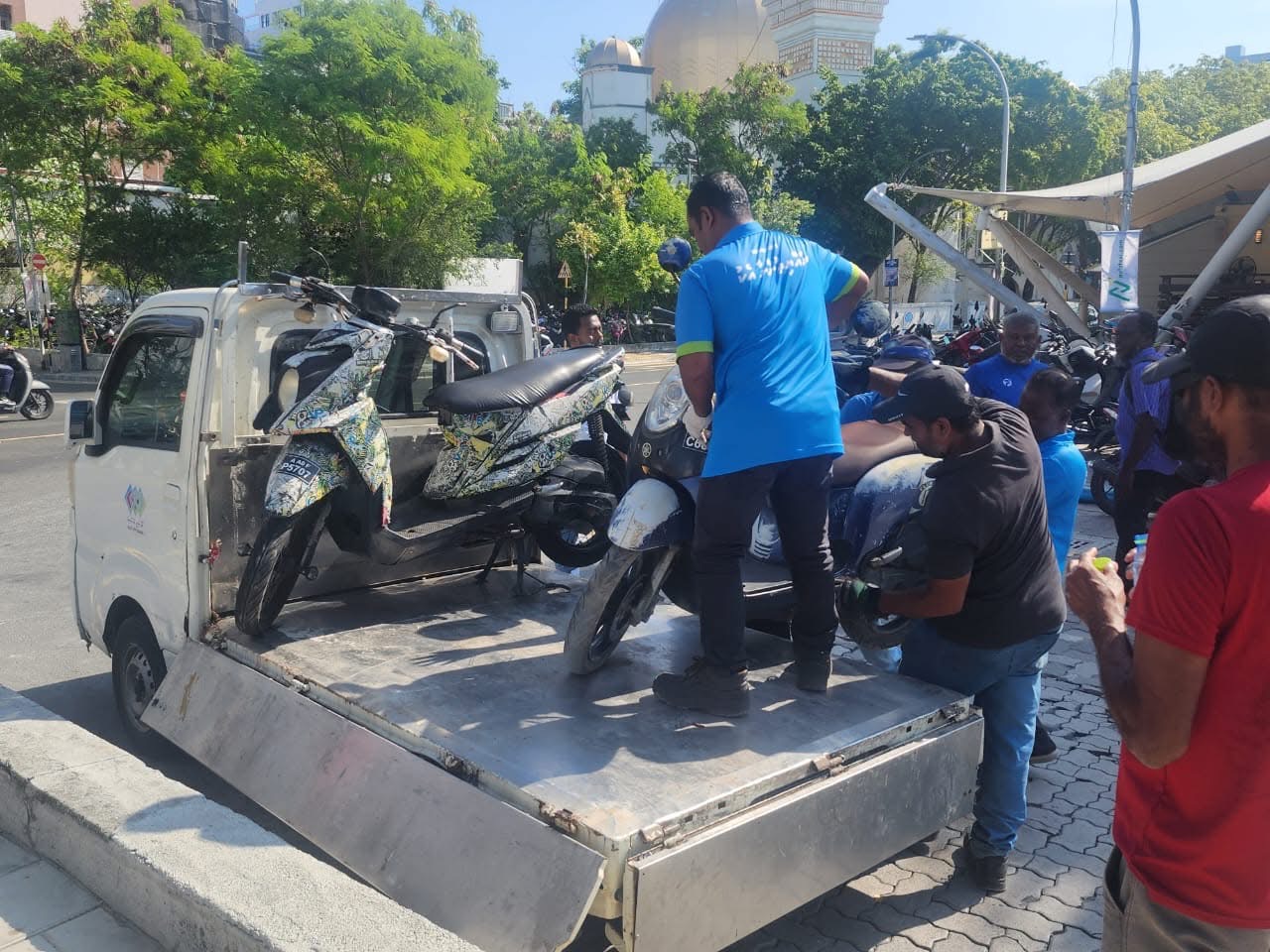 ގިނަ ދުވަސްވަންދެން މަގުތަކަށް ދޫކޮށްލާފައި ހުރި 468 އުޅަނދު ނަގައިފި