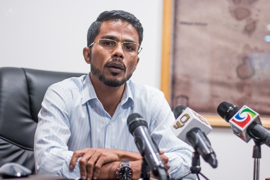 ދައުލަތުގެ ރައީސަށް މަރުޙަބާ ދަންނަވަން ސްކޫލު ކުދިން ނުކުތުމަކީ މައްސަލައެއް ނޫން: އަލްހާން