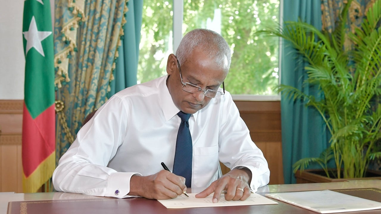 ތަމްރީން ފުރިހަމަކުރުމުން ވަކީލުކަމުގެ ހުއްދަލިބޭ އިސްލާޙް ތަސްދީޤުކުރަށްވައިފި