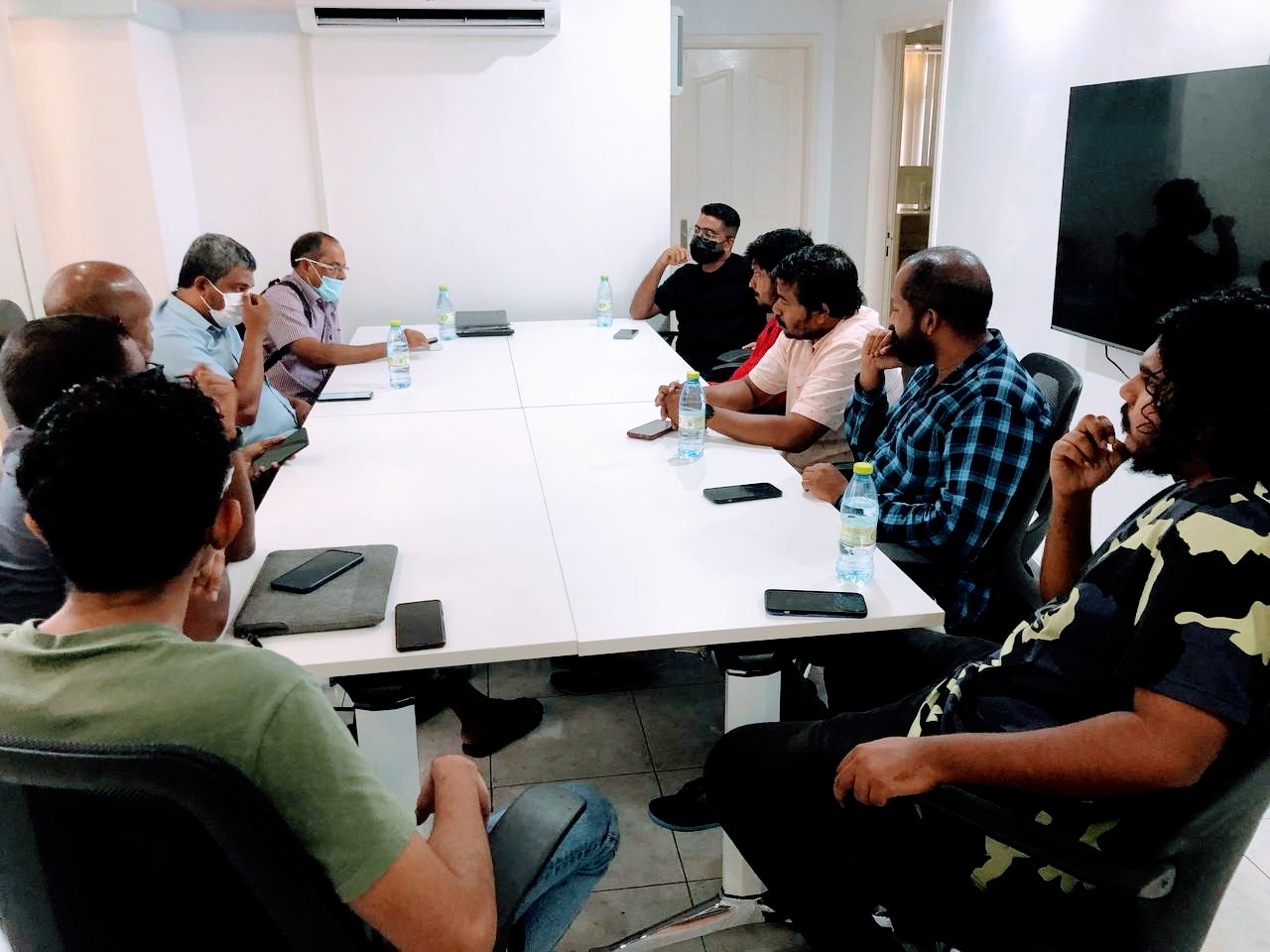 މަސްދަރު ހާމަކުރުމާ ދެކޮޅަށް ނޫސްވެރިން ހަރަކާތަށް ނުކުންނަނީ