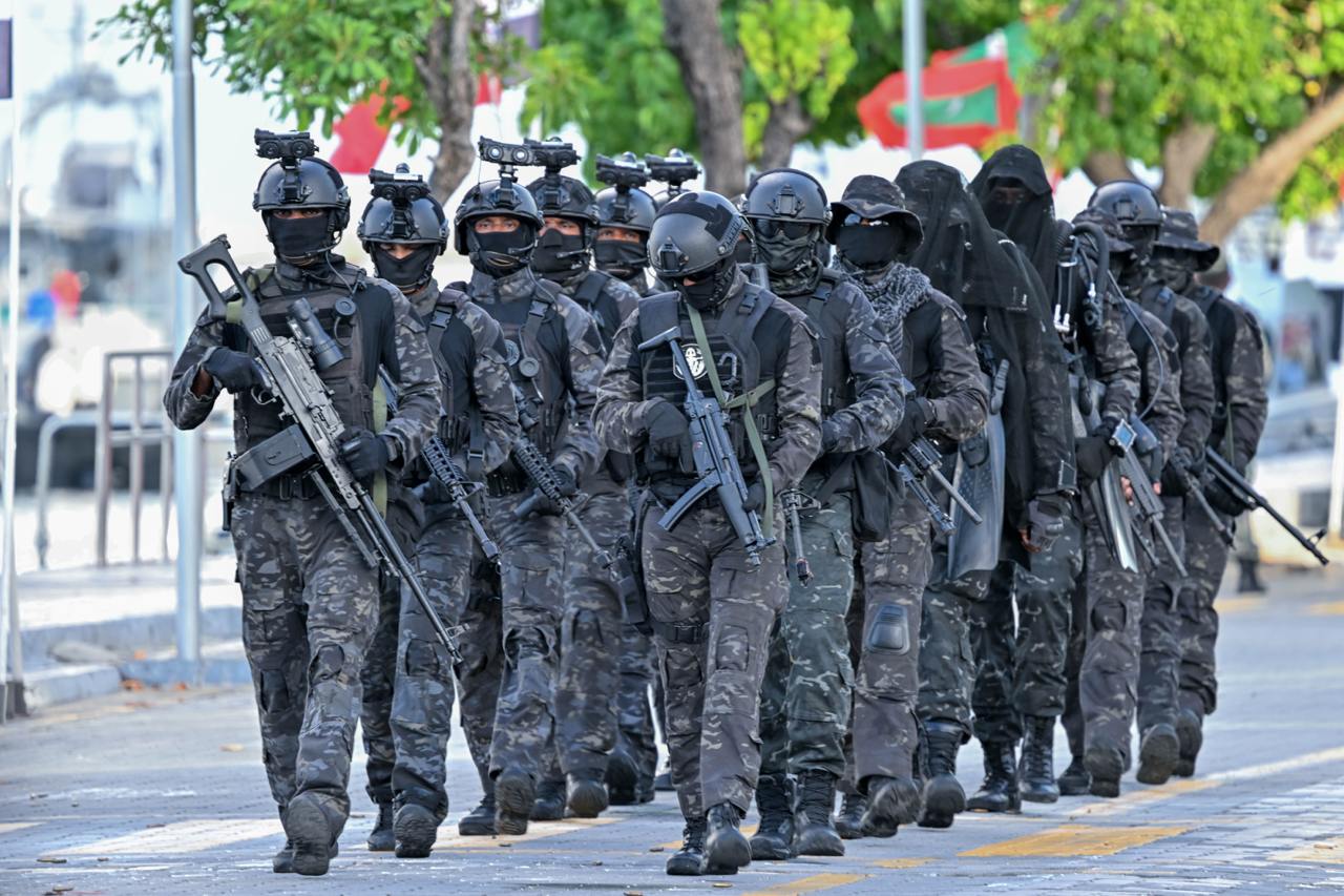 ސިފައިންގެއިން ސްޕެޝަލް 'ބޯޓް ސްކޮޑްރަން' އެއް އިފްތިތާހުކޮށްފި!