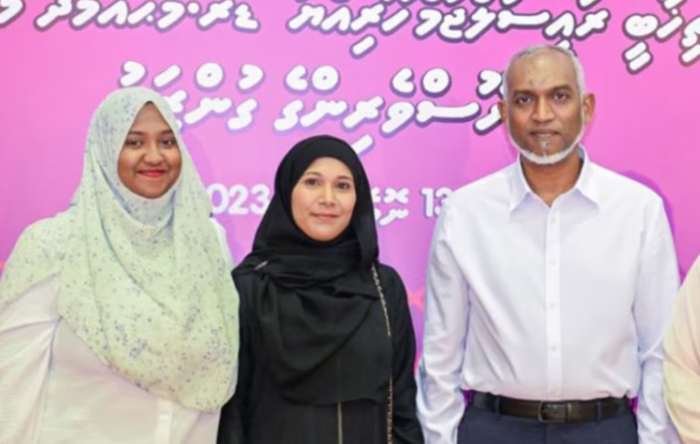 ޝިއުނާއާއި މަލްސާ އެންމެ ފަހުން އިސްތިއުފާ ދެއްވައިފި