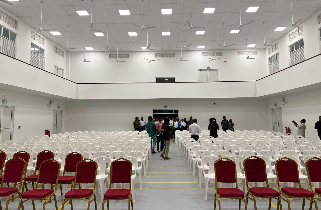 އިހަވަންދޫ ސްކޫލުގެ މަލްޓި ޕާޕަސް ހޯލް އިމާރާތް ރައީސުލްޖުމްހޫރިއްޔާ ހުޅުވައިދެއްވައިފި