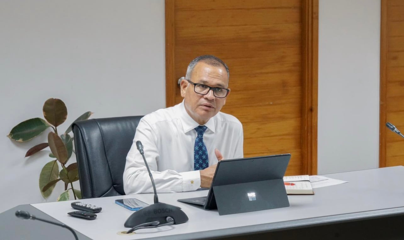 ކައުންސިލްތަކަށް ނިކަމެތިކަން ލިބޭނެކަމެއް ރައީސް ނުކުރައްވާނެ: އާދަމް ޝަރީފް