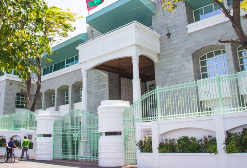 އިލެކްޝަންސް ކޮމިޝަންގެ މެމްބަރުކަމަށް ކުރިމަތިލުމަށް ހުޅުވާލައިފި