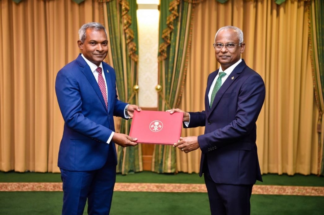 3 ގައުމަކަށް އައްޔަންކުރާ ސަފީރަކަށް ރުހުން ހޯދަން މަޖިލީހަށް!