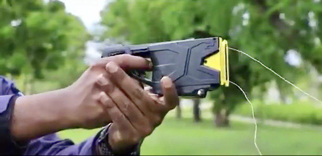 ފުލުހުން ޓޭޒަރ ގަން ބޭނުންކުރަން ނިއްމި މައްސަލަ މަޖިލީހަށް ހުށައަޅައިފި