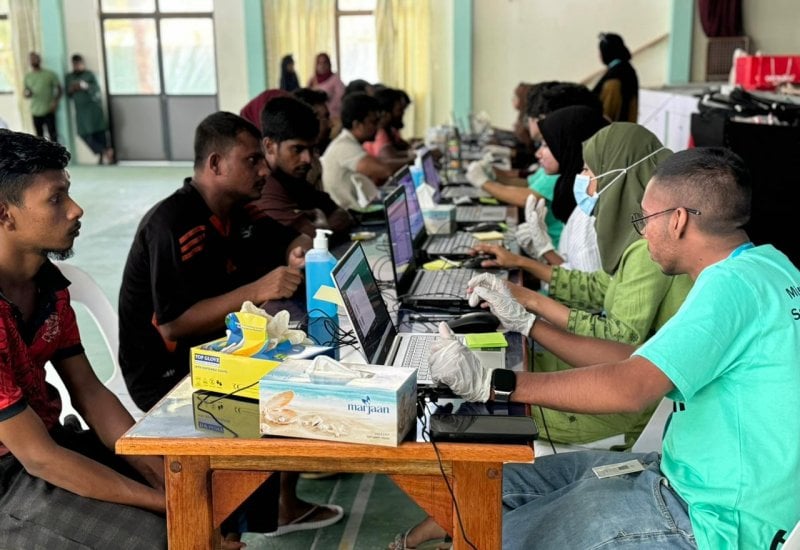 އަމާޒަކީ ތިންމަސްތެރޭ ބިދޭސީންގެ މައުލޫމާތު ނަގާ ނިންމުން: ހޯމް މިނިސްޓްރީ