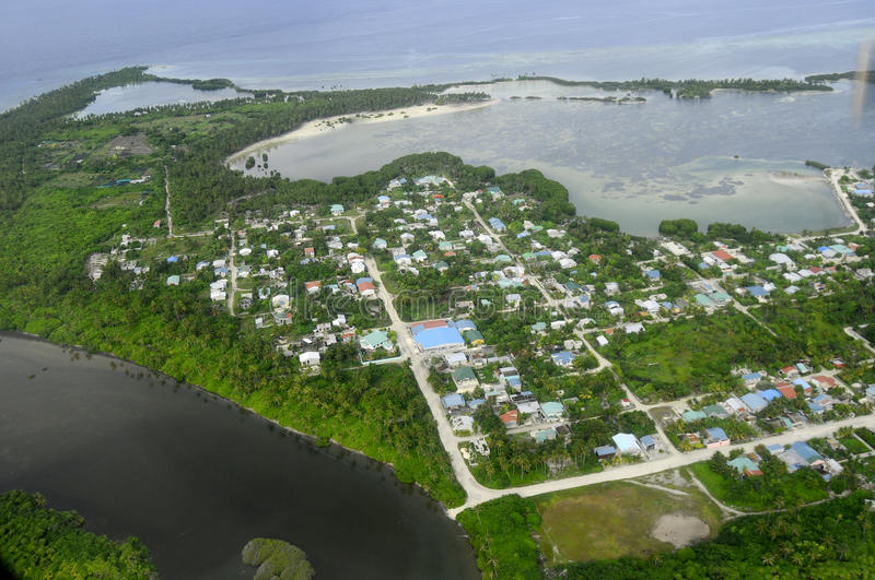 ހަތަރު މަހަށްފަހު އައްޑޫ ސިޓީ ހުޅުވާލައި ކާފިއުވެސް އުވާލައިފި