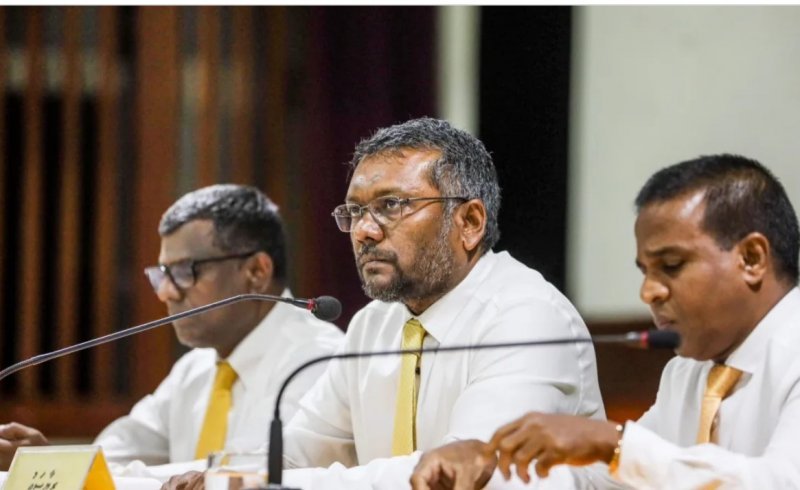 ކެންޑިޑޭޓްގެ އިރުޝާދުގެ މަތިން ޓީމުތަކުން އަދިވެސް ގިޔަރު މައްޗަސް ޖައްސަވާ: ފައްޔާޒު