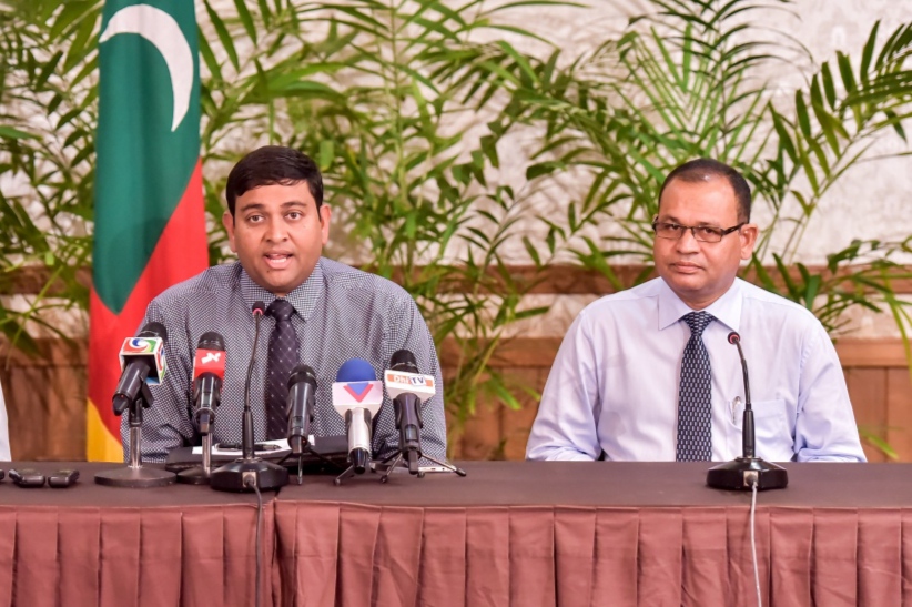 އިދިކޮޅުގެ ހަމަލާތައް ޑރ. ޝައިނީއަށް؛ ރައީސް ޔާމީނަކީ މީހުން މީހުނަށް ހެދި ލީޑަރެއް