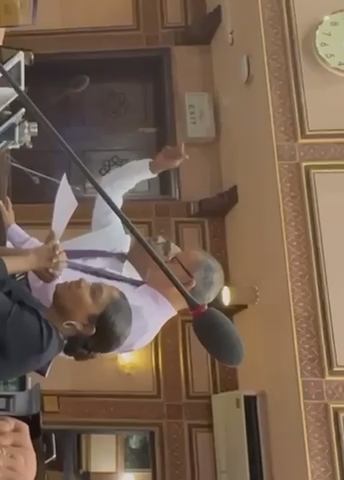 އަވަގުރާނަ ގޮވައި ނިޒާމު ގެއްލުވާލައި ޖަލްސާ ހުއްޓުވުމުގައި އިސްކޮށް އަލީ އާޒިމް