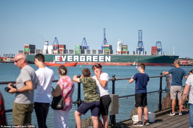 ސުއޭޒް ކެނަލް ބްލޮކް ކޮށްލި އެވަރގިވެން މިހާރު އޮތީ އިނގިރޭސިވިލާތުގައި