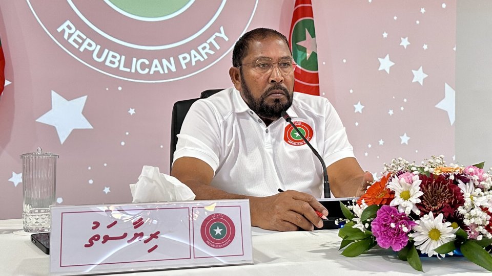އުއްތަމަ ފަނޑިޔާރާއި ނާޒިމާއެކު ބައްދަލު ކުރެއްވިކަމަށް ބުނާވާހަކައަކީ ބުހުތާން ދޮގެއް: ޤާސިމް