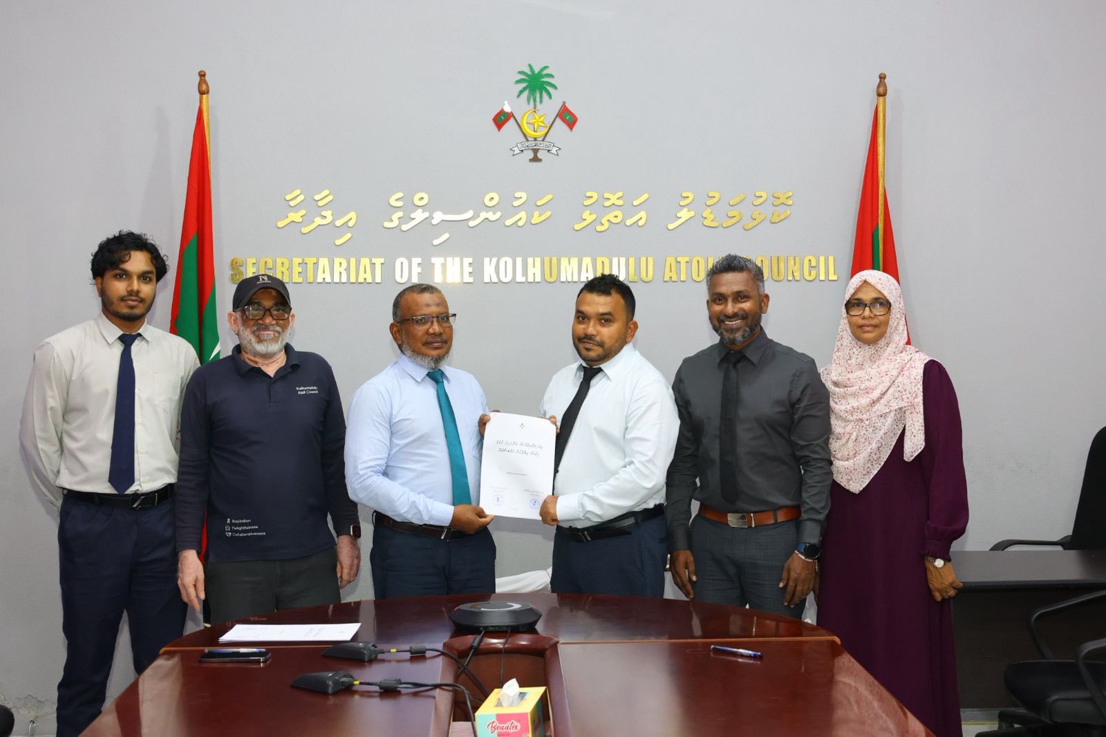 އައިޑީކާޑު ޕްރިންޓުކޮށް ދޫކުރުމުގެ ޚިދުމަތް ތ. ވޭމަންޑޫގައި ފަށައިފި