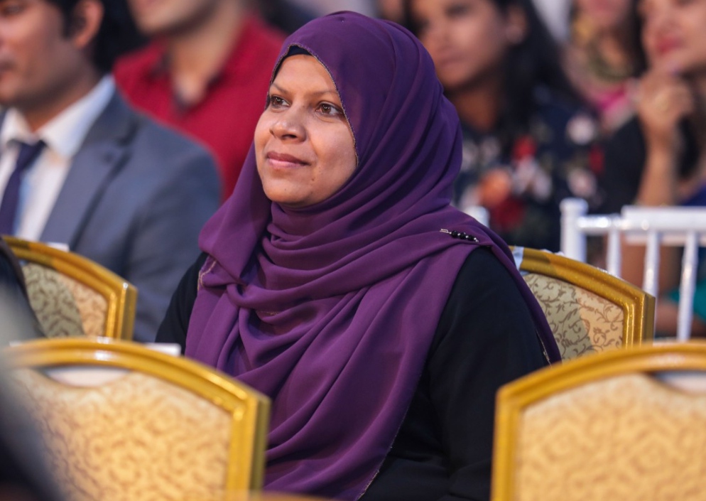 ޑރ.އަނާރާ ނައީމް އަދާލަތު ޕާޓީން ވަކިވެއްޖެ