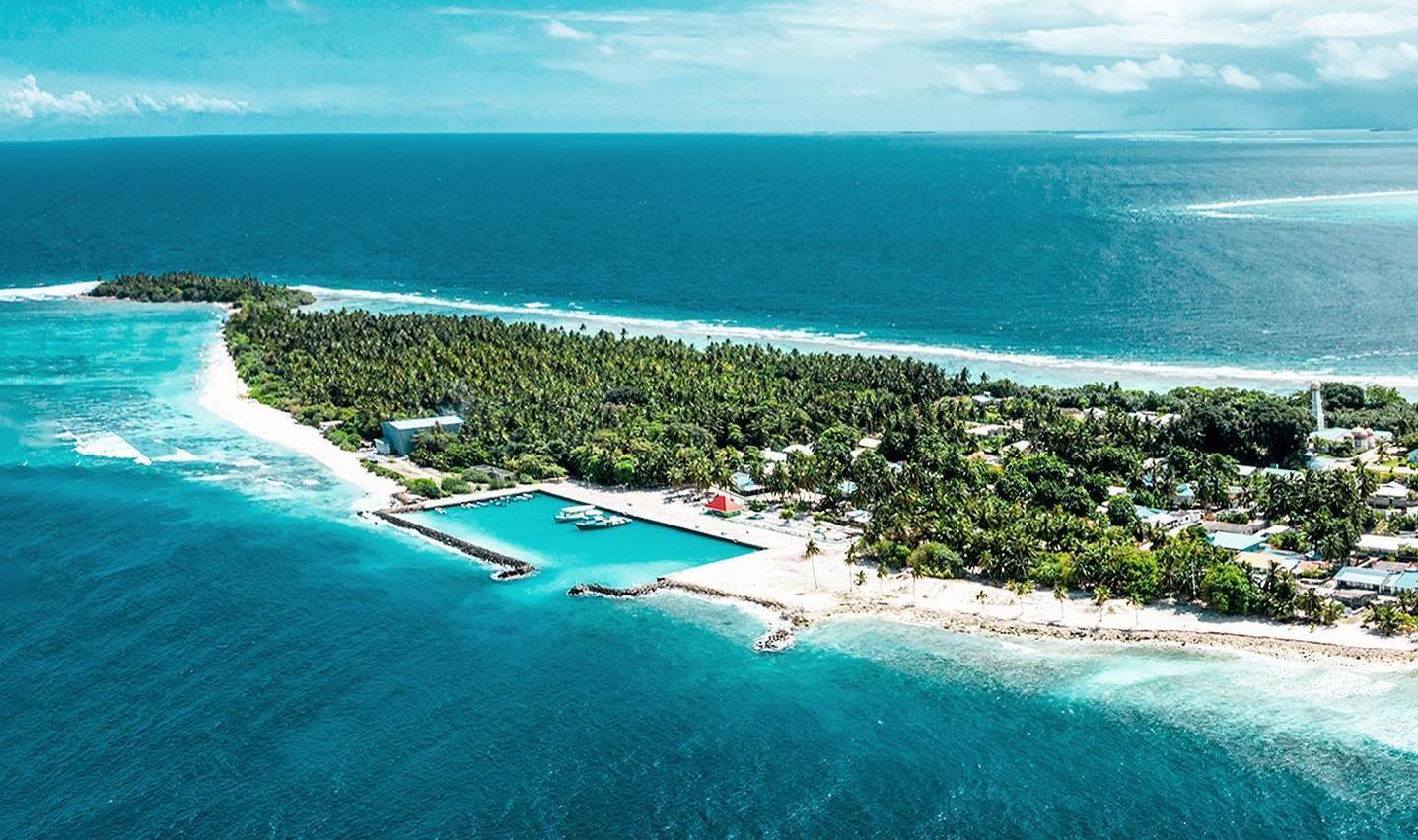 ކިނޮޅަހުން ގެއްލިގެން ހޯދަމުންދިޔަ މީހަކު ކަނޑުމަތީ އޮއްވާ ފެނިއްޖެ