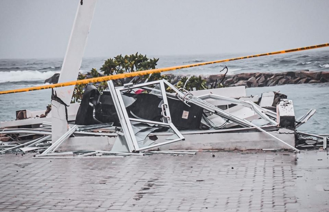 ކޮޅުވެއްޓިއަކުން ޖެހި ހުޅުދުއްފާރު ޕެޓްރޯލް ޝެޑް ފުނޑުފުނޑު!