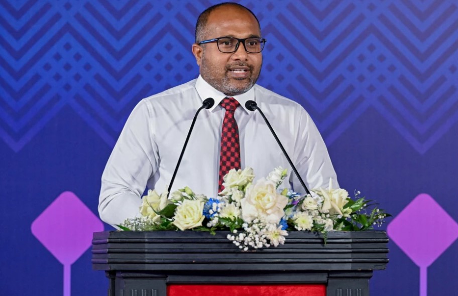 ސައިލަންސަރު މޮޑިފައިކޮށްގެން ސައިކަލު ދުއްވާ މީހުން ހުއްޓުވާނެކަމަށް ހޯމް މިނިސްޓަރު ވިދާޅުވެއްޖެ