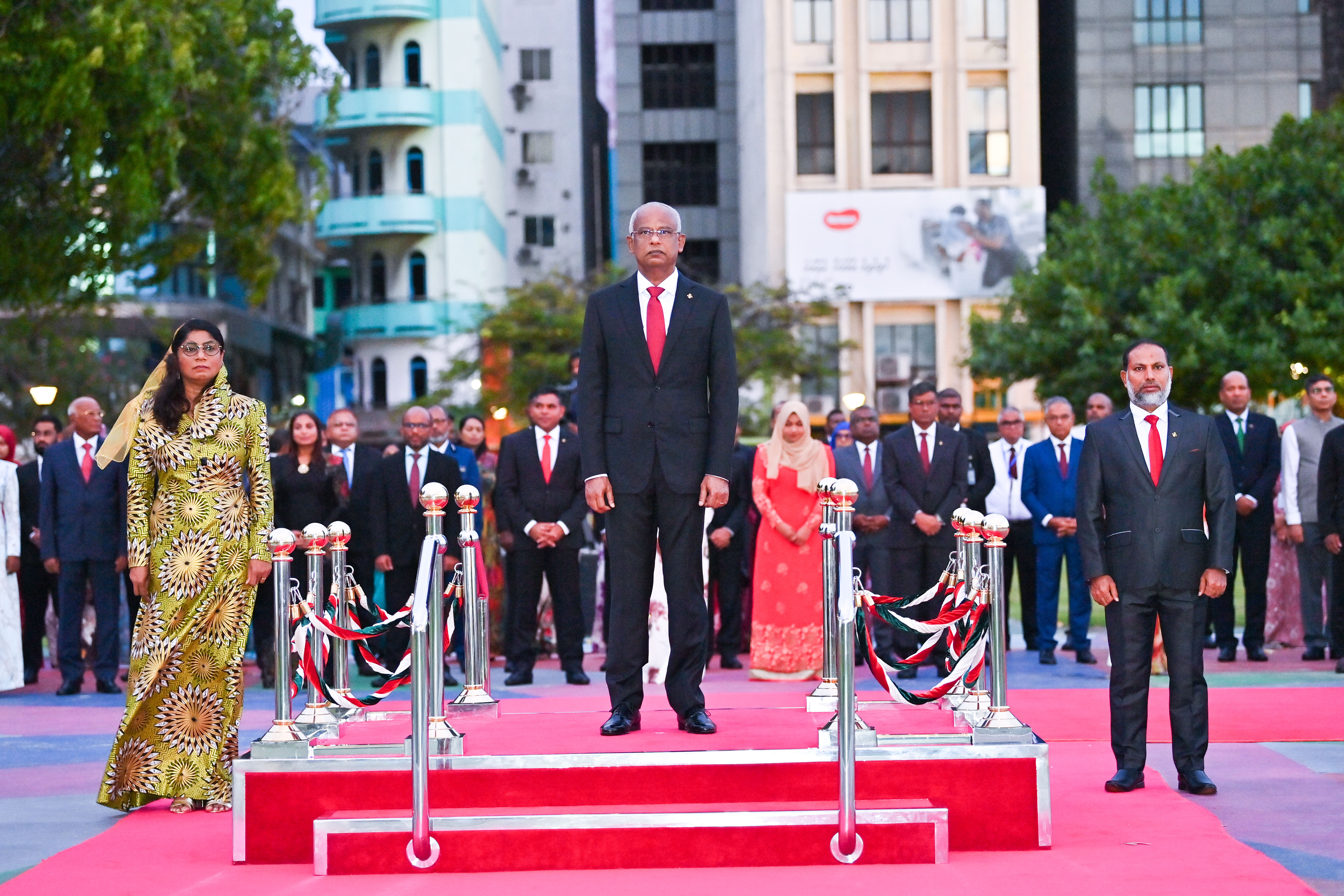 ރާއްޖެއަށް ބޭނުންވަނީ ހަމަޖެހުން; އެކަން ކުރެވޭނީ ރައީސް ސާލިހަށް: އިމްރާން